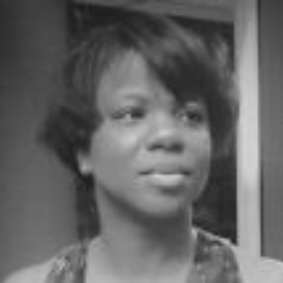 Meet your Posher, Sharon - Picture 1 of 2